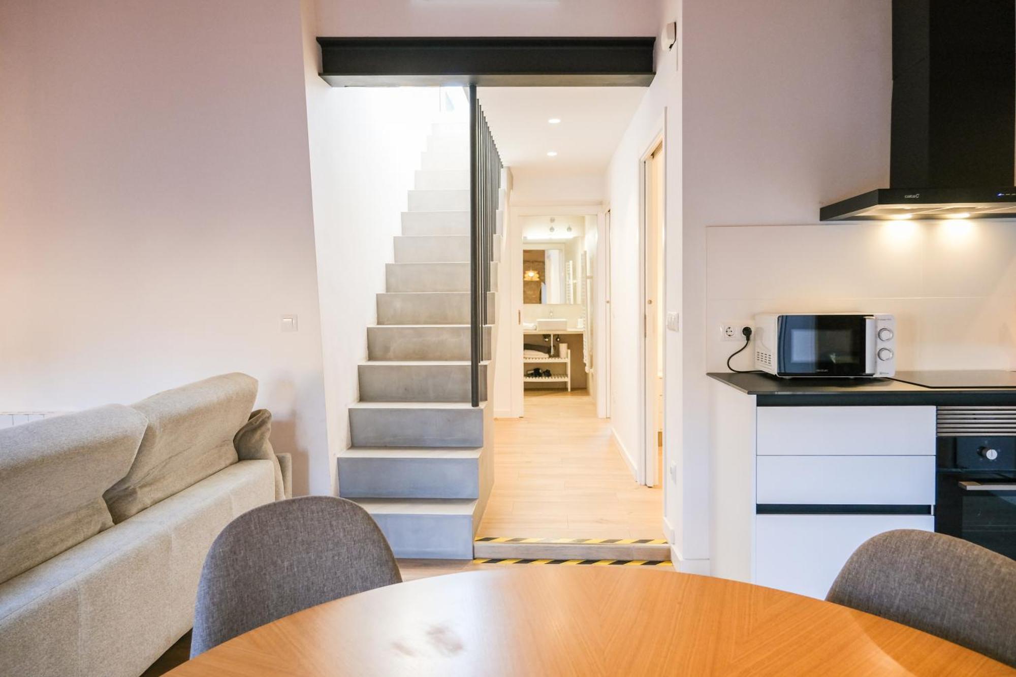 Ganganell Atic Apartamento Con Terraza En Besalú Eksteriør billede